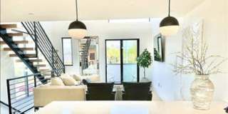 11326 Victory Boulevard Gallery 8