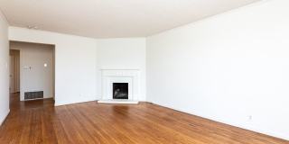 Outer Sunset: Top Floor w/ Shared Yard & Laundry on N Judah Line Gallery 5