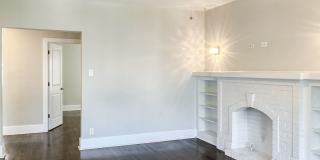 5158-62 N Leavitt / 2209-11 W Foster Gallery 26