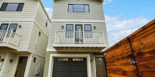 NEWER HOME -4 BED, 3.5 BATHS, 2 CAR GARAGE DOWNTOWN LIVING Gallery 1