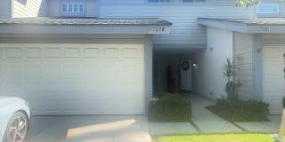 2 Bedroom 2.5 Bath Condo in Corona Gallery 1