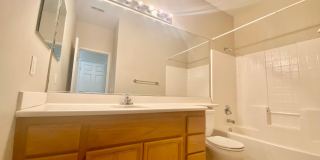 Stunning 4 bedroom home in Oceanside!! Gallery 13