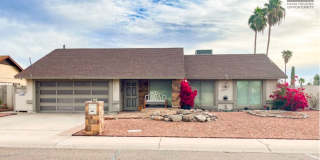 3Bed/2Bath House at 19th Ave/Loop 101! NO HOA! CORNER LOT! Gallery 1