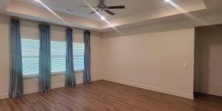 106 Horseshoe Boulevard Gallery 5
