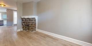 Cozy Modern Updated 3 Bedroom Townhome w/ Stainless Steel Gallery 11