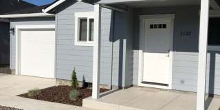 3 BEDROOMS SINGLE LEVEL HOME Gallery 1