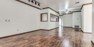 Spacious Home + East Edmond + 4 bedrooms Gallery 33