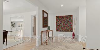 3007 La Mesa Dr Gallery 25