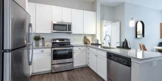 1824 Defoor Apartments Gallery 5