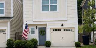 3 bedroom with fenced in backyard! Gallery 1