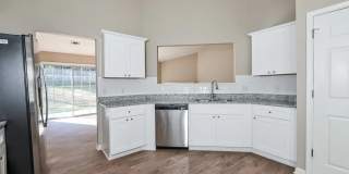 1732 South Elm Street Gallery 4