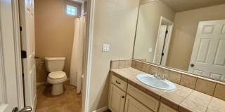 Charming 4 Bedroom Home in Springlake Gallery 20