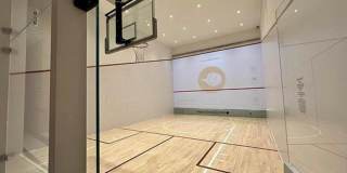 138 Willoughby Street Gallery 9