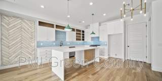 118 East Elgin Street Gallery 10