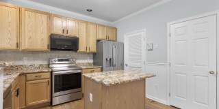 6381 STOCKBRIDGE OVERLOOK Court Gallery 10