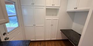 Adorable 2-bedroom home available for rent in Lakewood Mutuals! Gallery 7