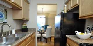 Pavilion Lakes Apartments Gallery 15