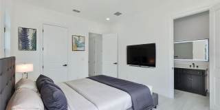 2816 CORRINE Street Gallery 24