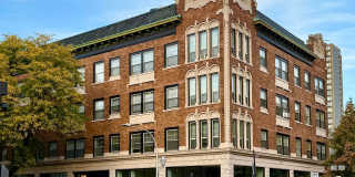 1066 W Berwyn Gallery 1