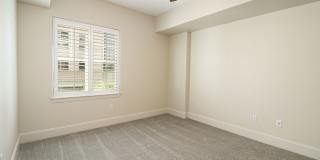 Piedmont Row Condo! Gallery 9