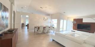 4923 SW 33rd Way Gallery 9