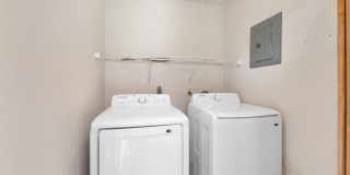 Spacious 3/3 townhome-style condo in Rockwood Villas with washer/dryer Gallery 38