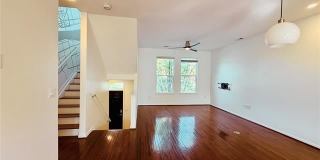 7621 Woodward Avenue Gallery 3