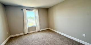 Heritage Oaks gated community 3/2.5/2 Townhome Gallery 40