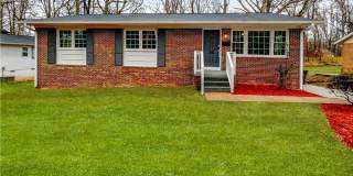 Room in 3 Bedroom Home at Foxcroft Dr Gallery 20