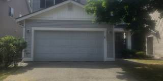 3bd/2.5ba Maple Valley Home Gallery 1