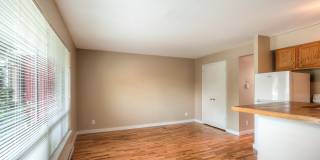 Green Lake Apartments Gallery 8