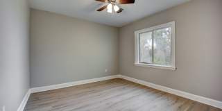 Freshly Updated 3 Bedroom House Gallery 10