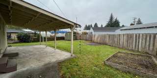 Charming 2 Bed 1 Ba House in Gladstone - Garage, Washer and Dryer, Landscaping Including! Gallery 26