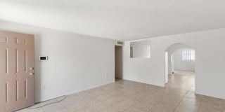 7422 W Turney Avenue Gallery 21