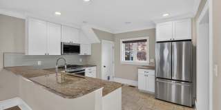 21 E REDMAN Avenue Gallery 26