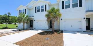 Newer Townhome in Destin Gallery 1