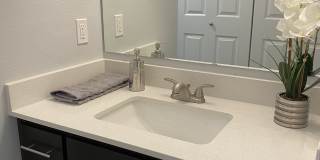 Queen Court Apartments Gallery 20