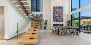 200 N DOHENY Dr Gallery 36