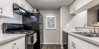 L Estancia Apartments Gallery 9