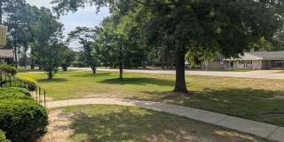 1108 Friendly Road Gallery 21