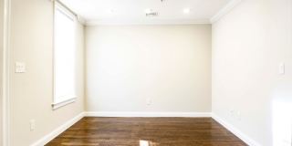 2 Bed 1 Bath Available April 1- August 31 (with option to renew) Gallery 9