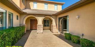 Elegant Anthem Country Club Residence with Spa, Balcony & 3-Car Garage Gallery 7