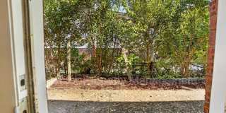 115 S Mendenhall St. Gallery 23