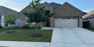 Spacious open floorplan with lots of light Gallery 36