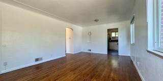 2 Bedroom, 1 Bathroom Duplex in Denver! Available August!! Gallery 17