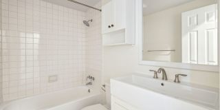 Prime West End/Foggy Bottom Luxury! Gorgeous 2BR/2BA with Private Outdoor Space + Included Parking! Gallery 11