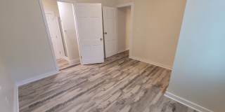 Newly renovated 4 bed 2 bath home in the heart of Downtown Wilmington . Gallery 16