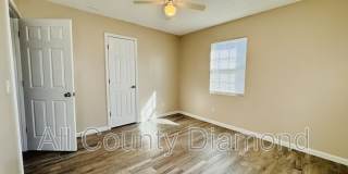 163 Lauren Ln Gallery 18