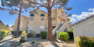 ADORABLE 1 BEDROOM /1 BATH CONDO UNIT, WITH A COMMUNITY POOL AND COMMUNITY CLUBHOUSE FACILITIES Gallery 1