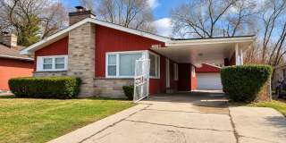 Gorgeous 3 Bedroom, 2 Bathroom Home Gallery 1
